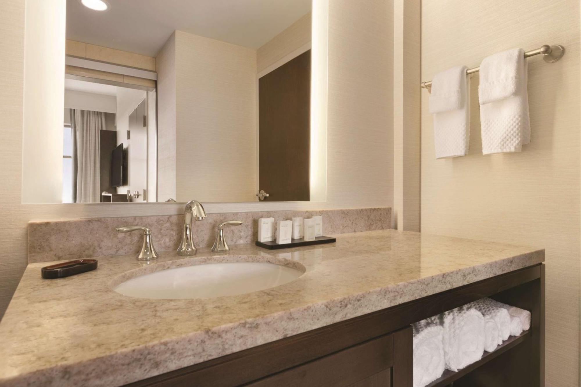 Embassy Suites By Hilton Akron Canton Airport North Canton Dış mekan fotoğraf