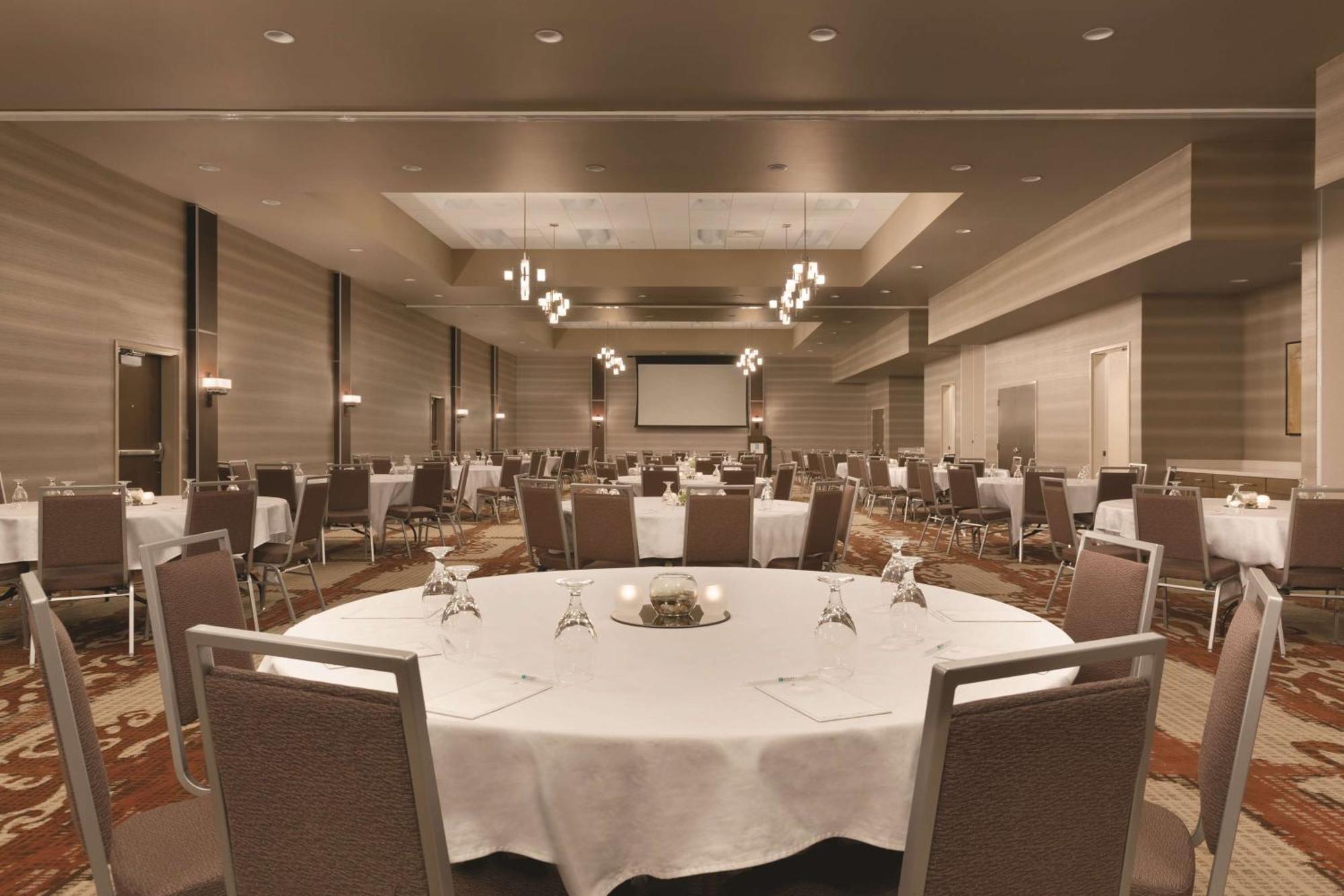 Embassy Suites By Hilton Akron Canton Airport North Canton Dış mekan fotoğraf